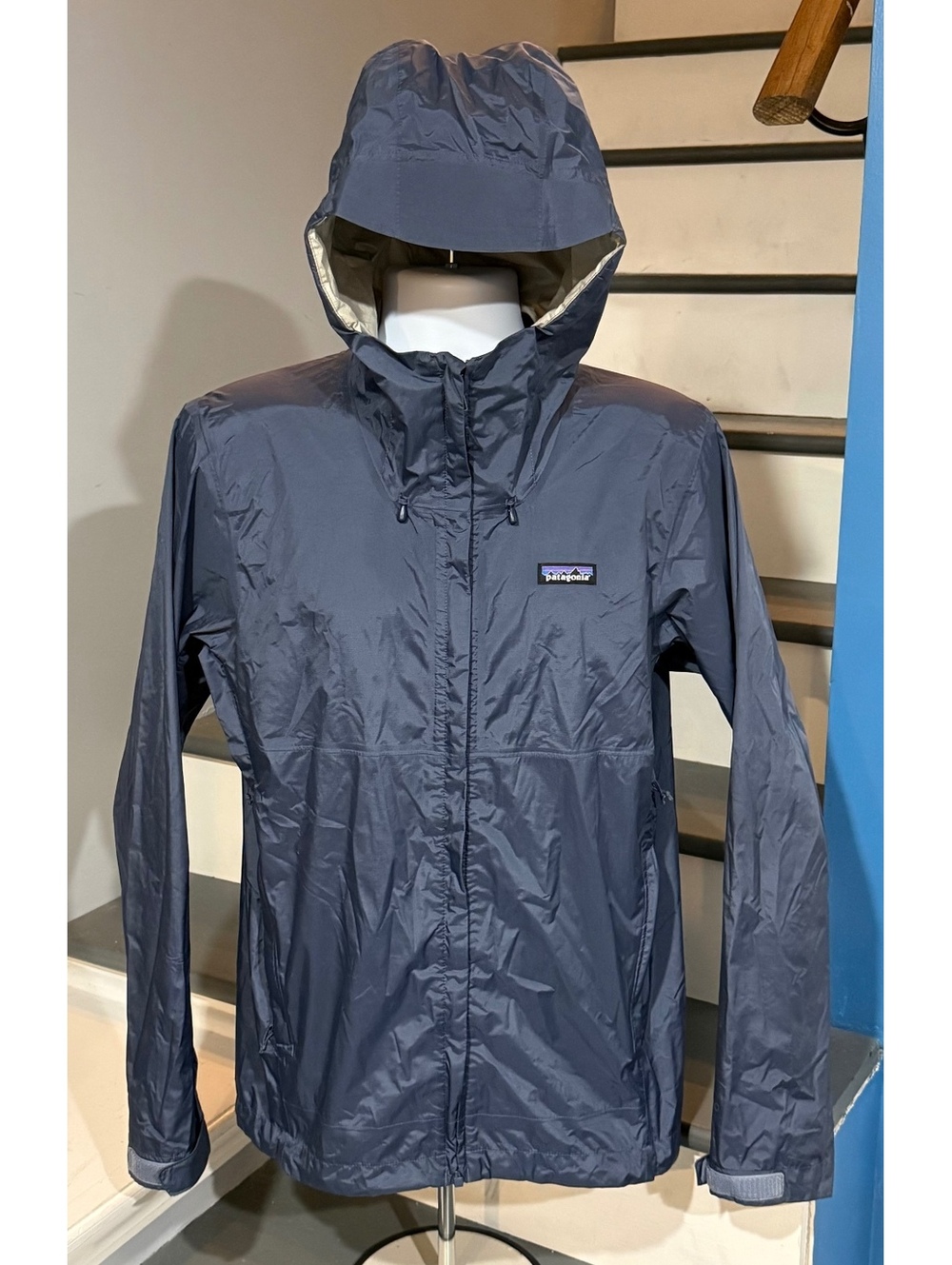 Patagonia Men’s Size Small Torrentshell H2NO Dolomite Blue Hooded Rain Jacket
